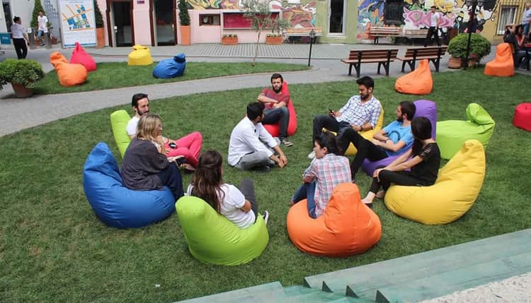 خدمات الطلاب