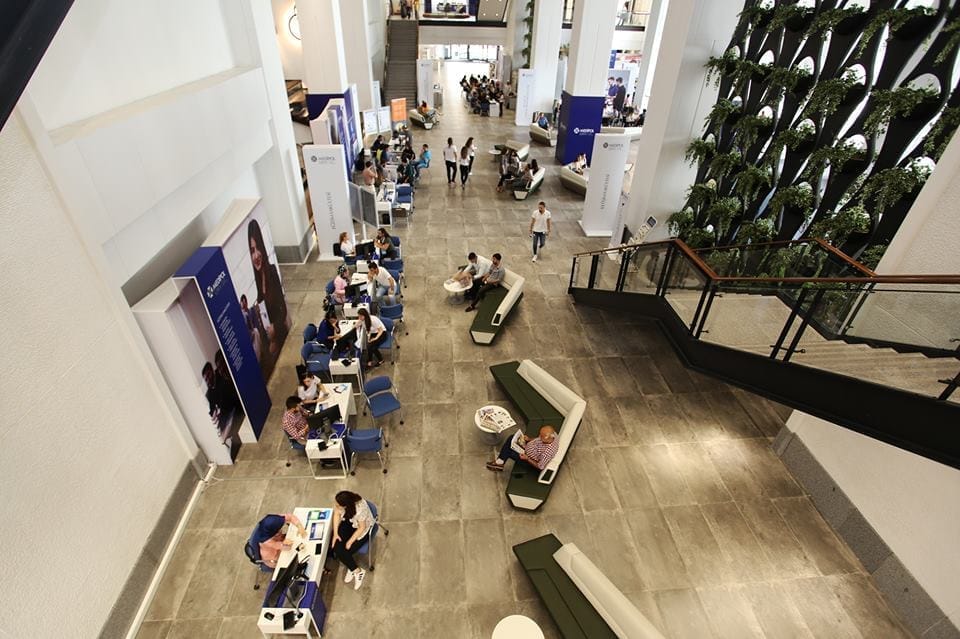 الكافيتريا