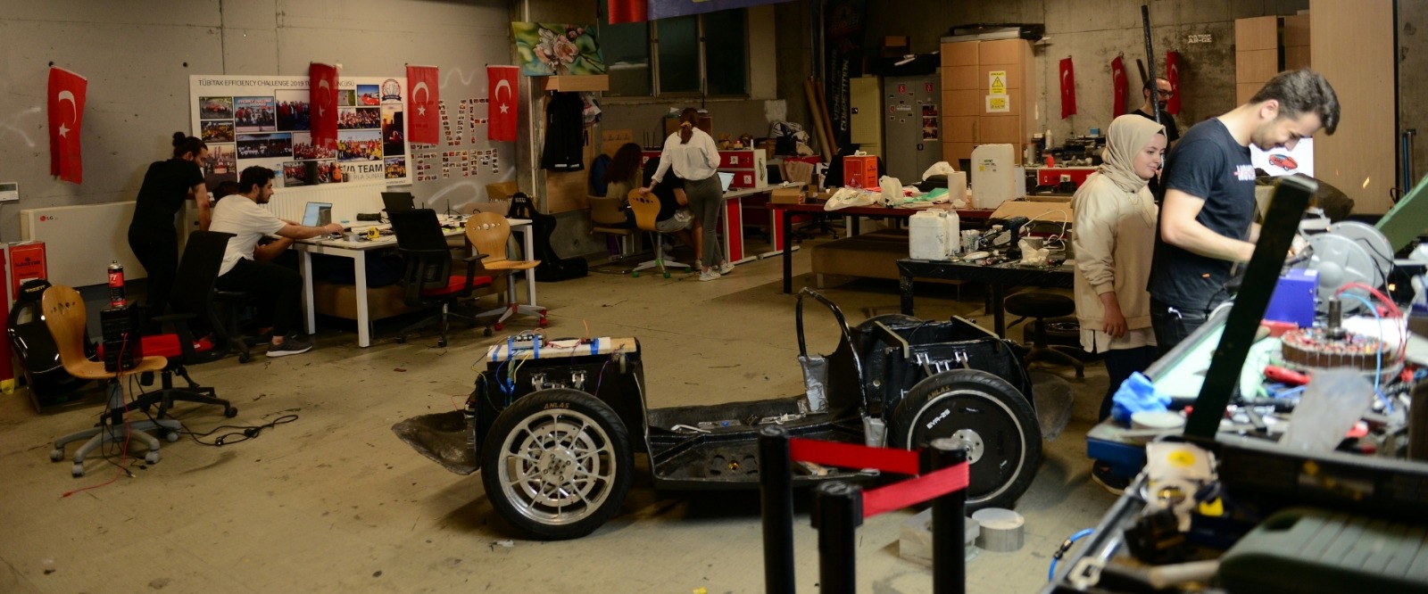 المعامل (Labs)