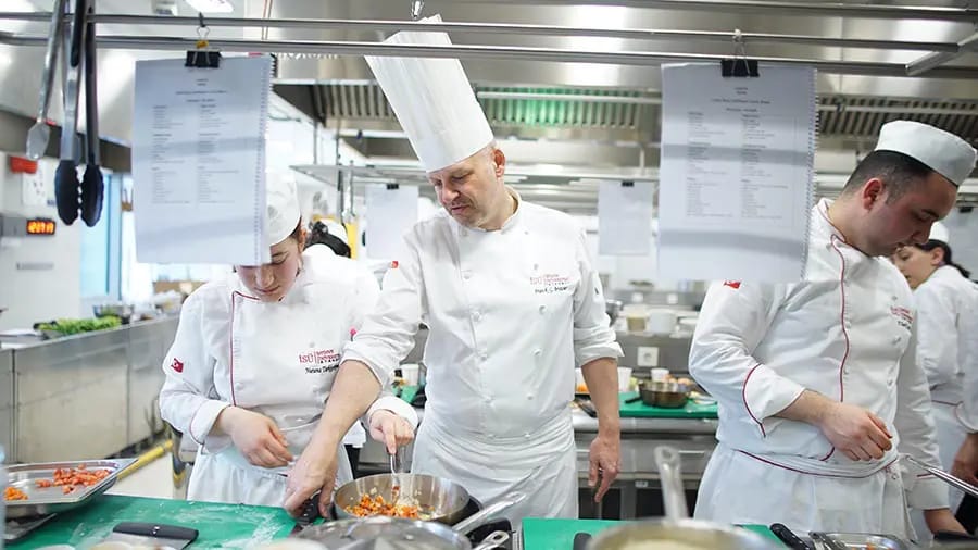 الكافيتريا