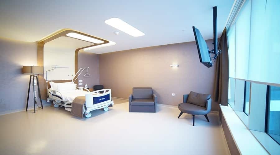 الخدمات الطبية