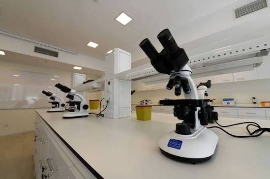 المعامل والمختبرات